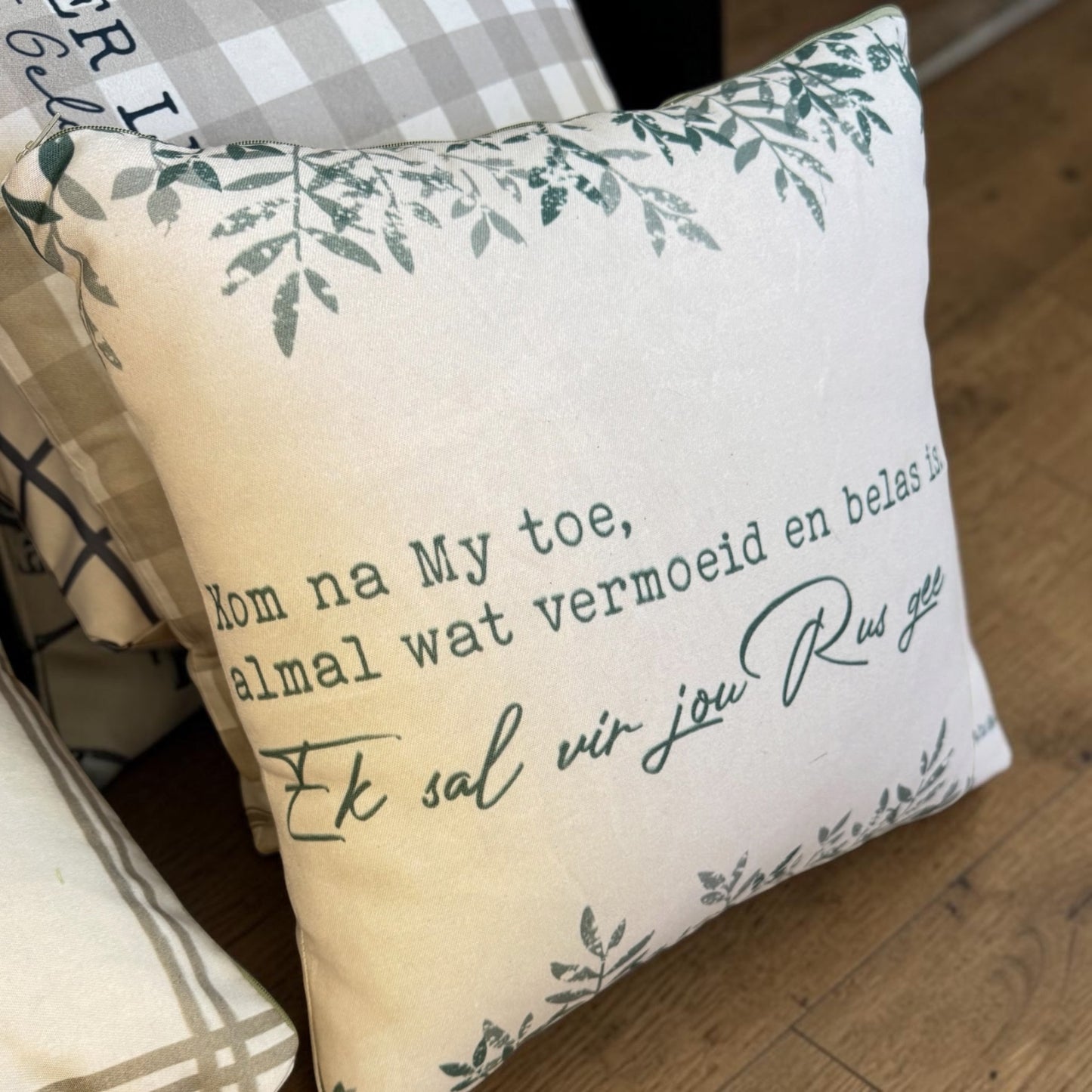 Scatter Cushion-Kom na My toe